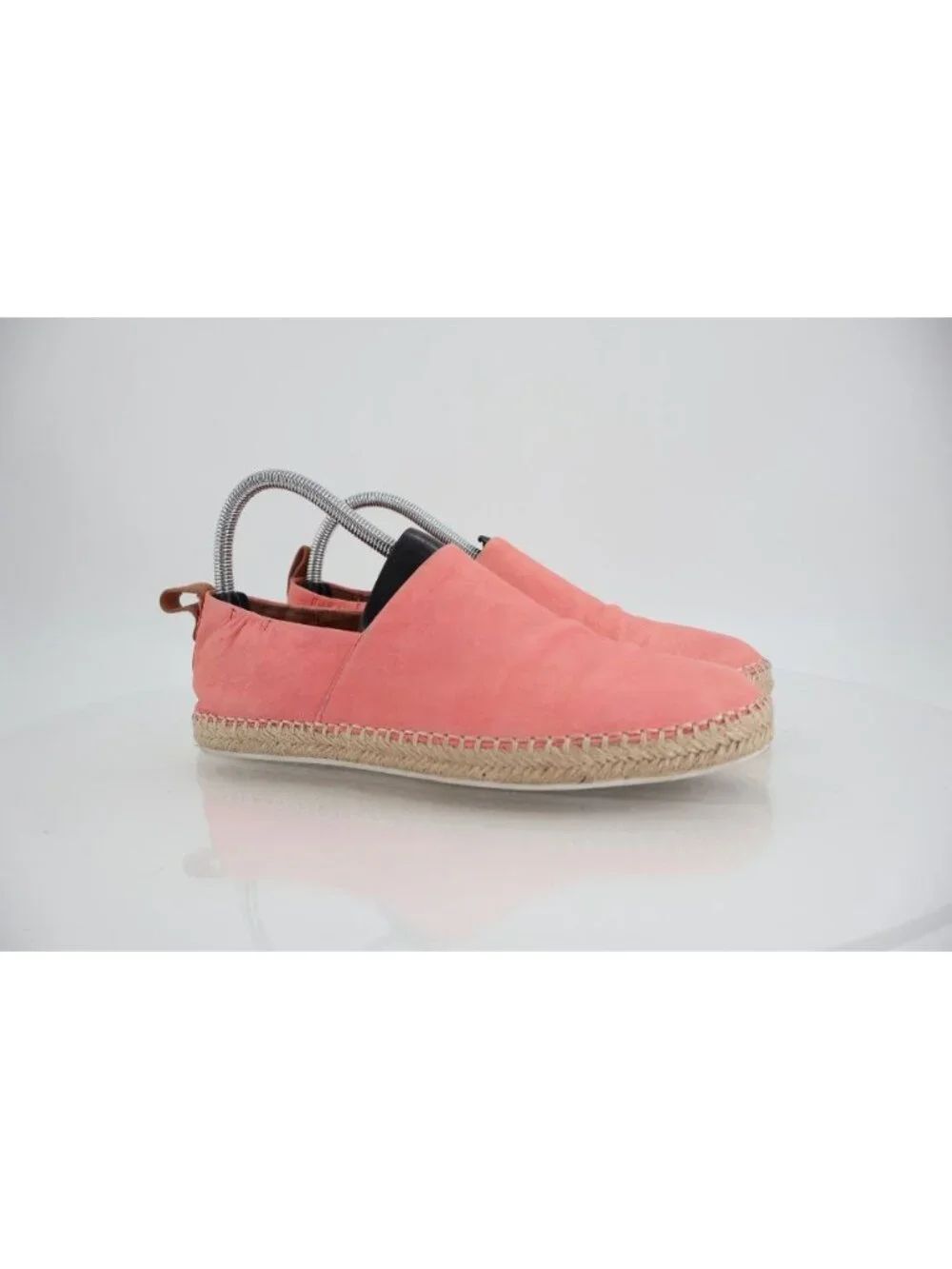 Gentle Souls Lizzy A-Line Espadrille Flats Shoes Womens Size 7.5 Coral Leather